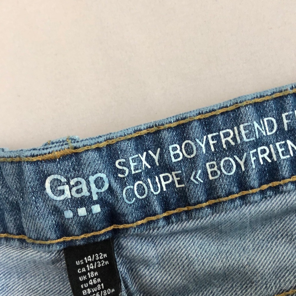 GAP Sz 14 Boyfriend Fit Damaged Jeans - Picture 10 of 10